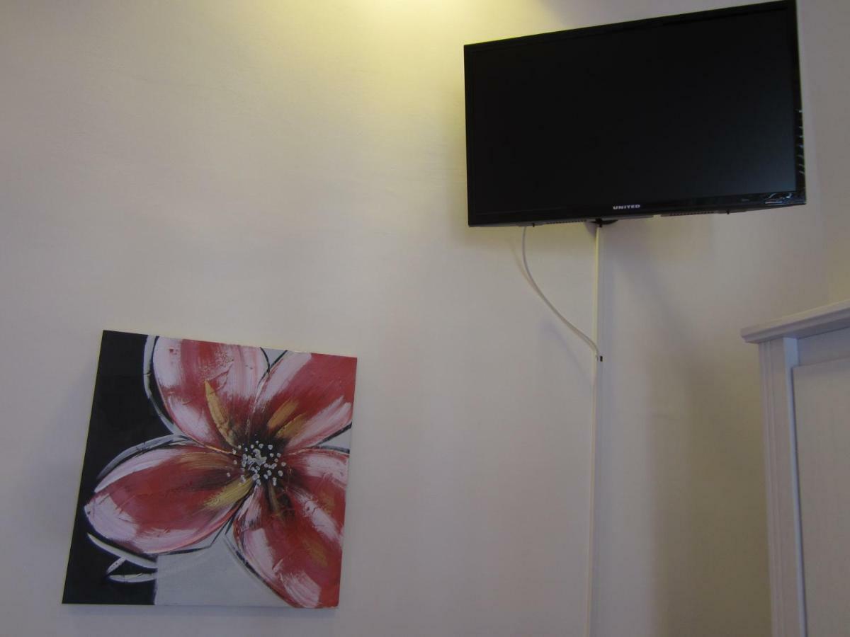 Apartment Velia *