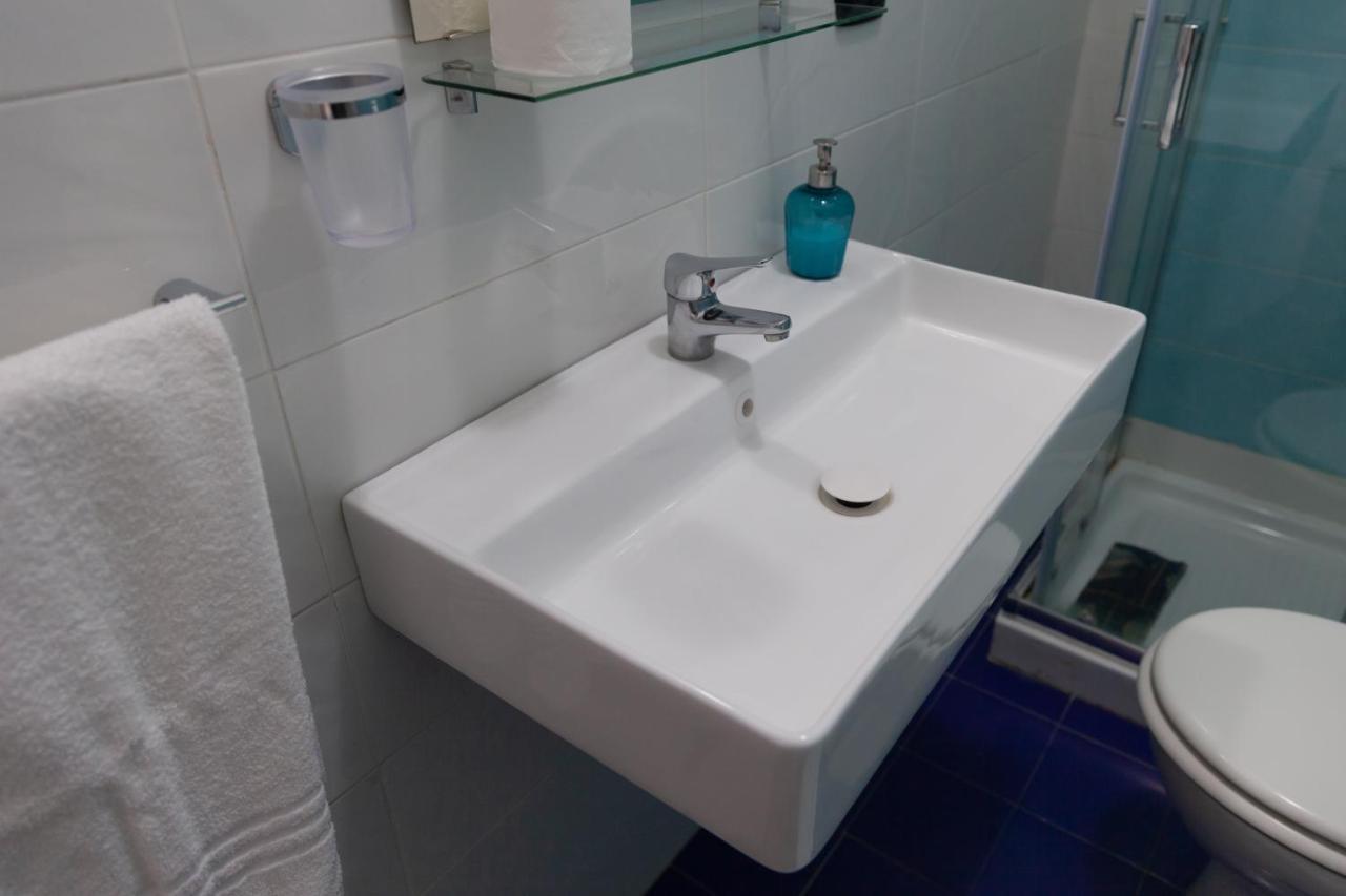 Velia Apartment *