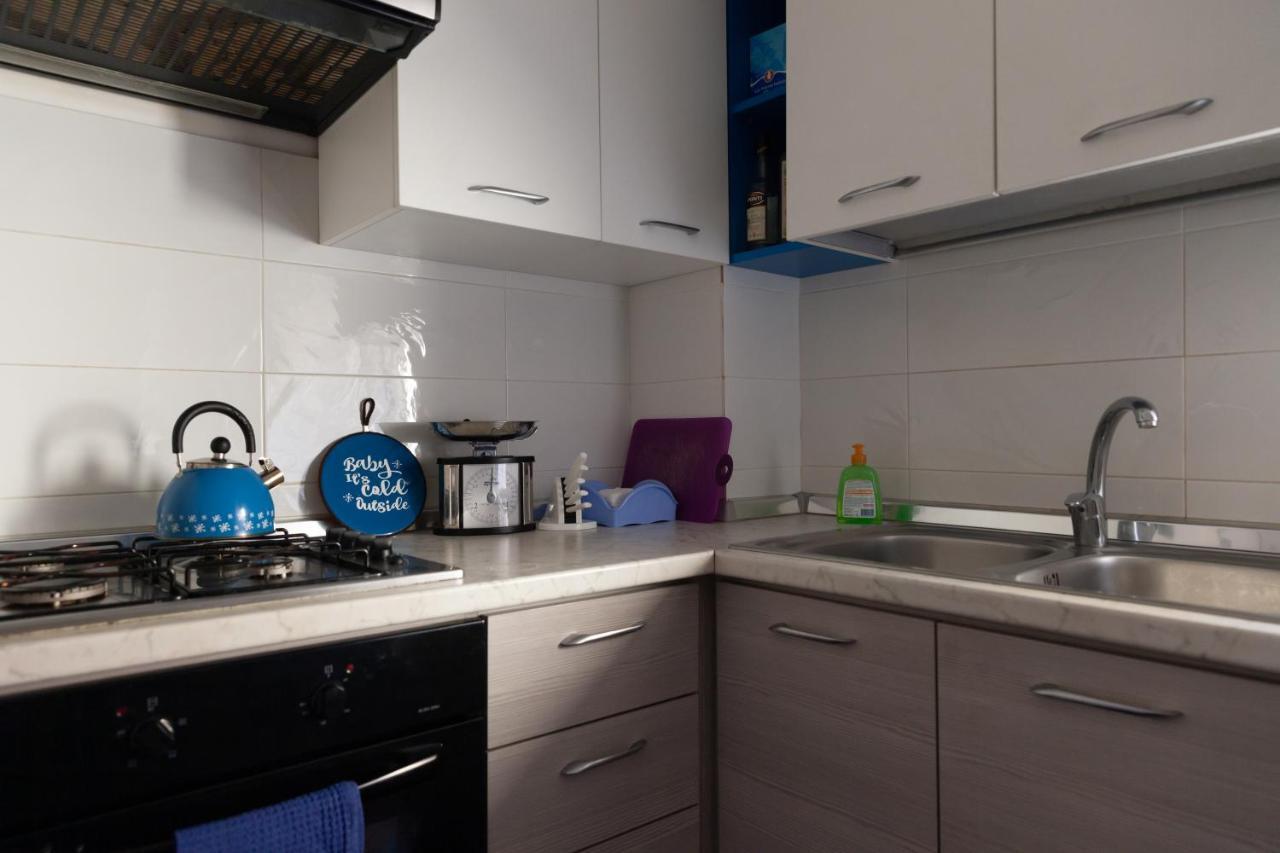 Velia Apartment *